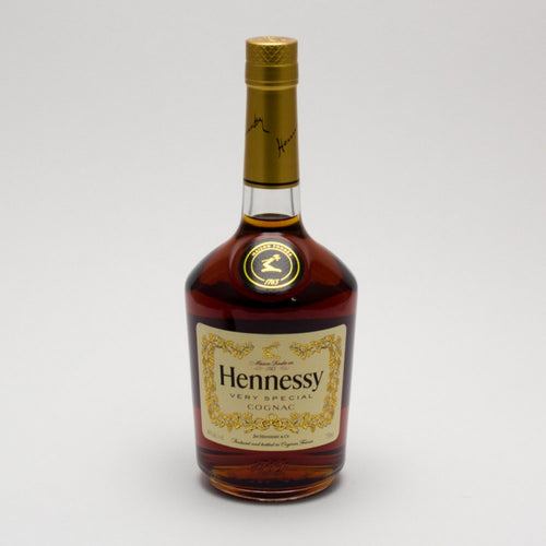Hennessy VS Cognac - 750ml Bottle Type: Liquor Categories: 750mL, Cognac, quantity high enough for online, size_750mL, subtype_Cognac. Buy today at Wine and Liquor Mart Poughkeepsie